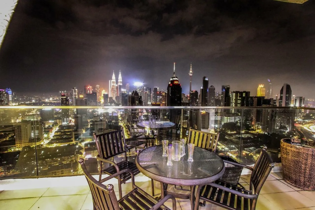 Regalia Residence The Sky Pool Suite Kuala Lumpur 0*,