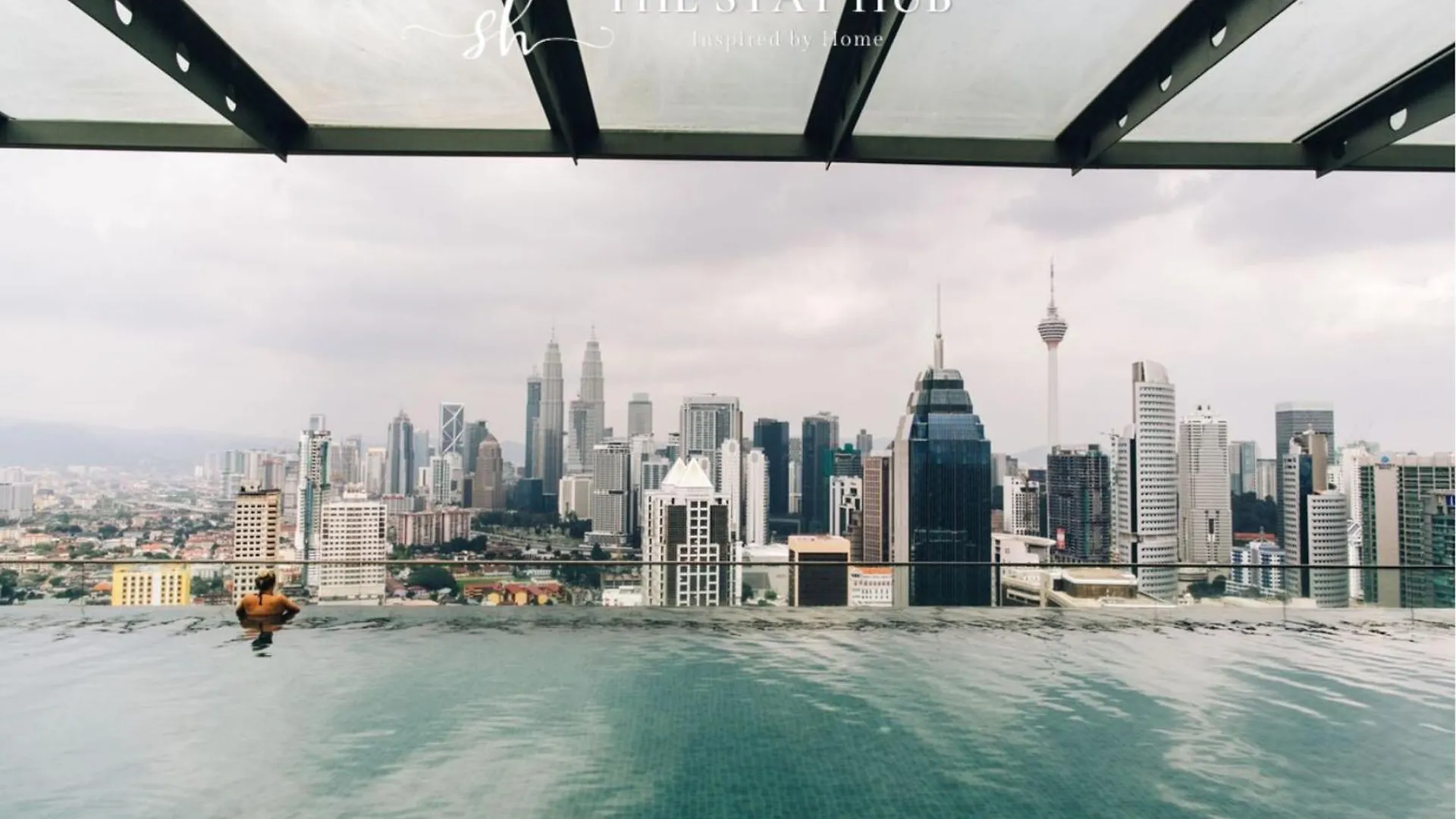 Regalia Residence The Sky Pool Suite Kuala Lumpur