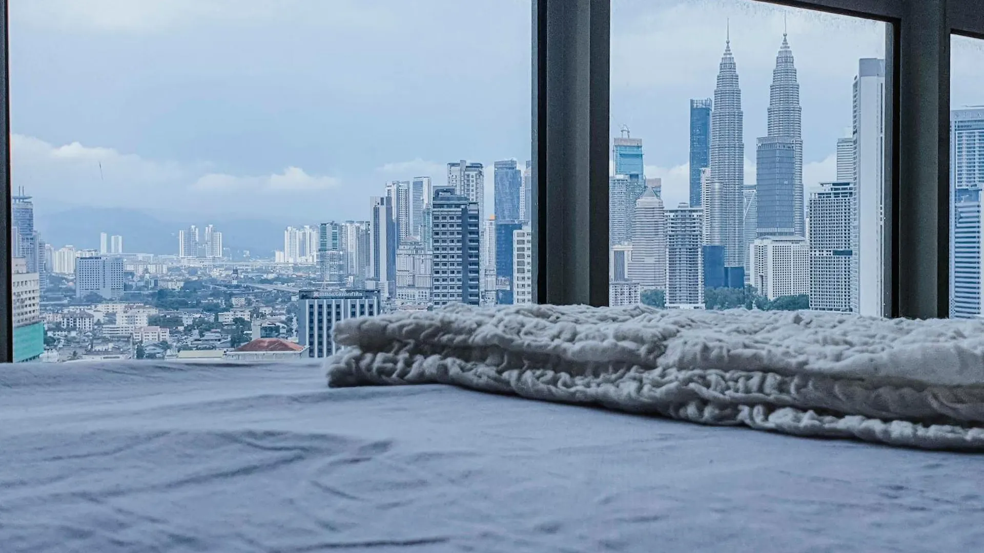 Regalia Residence The Sky Pool Suite Kuala Lumpur 0*,